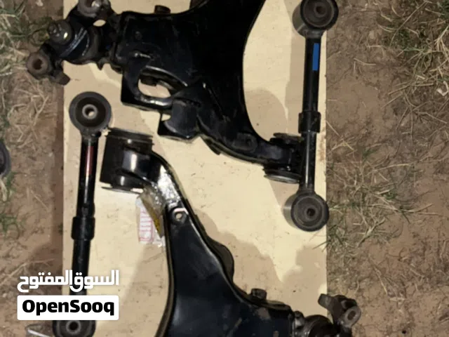2فرشيلة مفخرة سفلية شبه جديدة اصلية من سيارة جديدة متع الدار ركب طول+2فرشيلة خلفية الدراع القصير