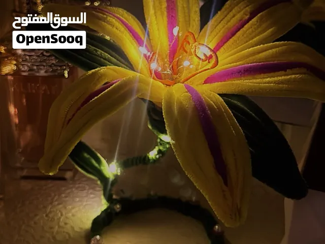Flower lamp (أباجورة الوردة اليدوية )