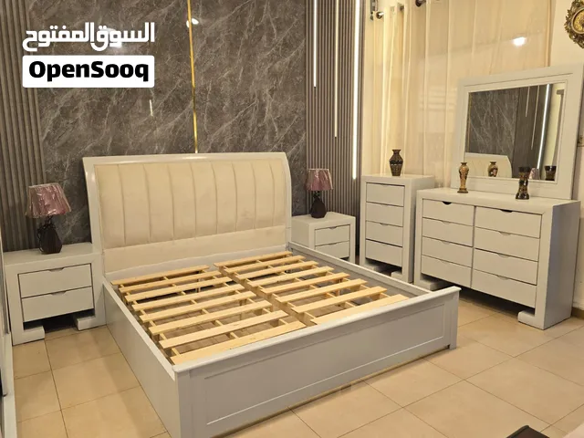 غرفه نوم ماستر تفصيل مميزه بلونها خشب لاتيه 18 وزان مستعمله بحال الوكاله الله يبارك لصاحب النصيب