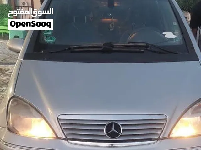مرسيدس بنز A160 محرك كمبيو ربي يبارك ارفع من ورشه لي تسعه تبي تغير مزطوري خلفي وكروشيره داخليه