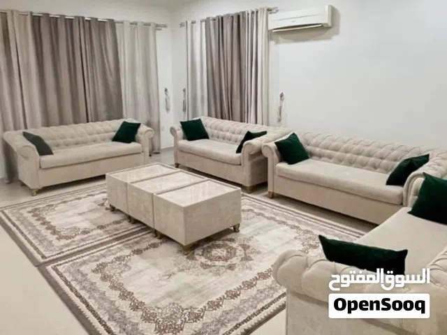 فيلا نظيفة جدا للإيجار متوفرة تاريخ 8/18 إلى 9/2