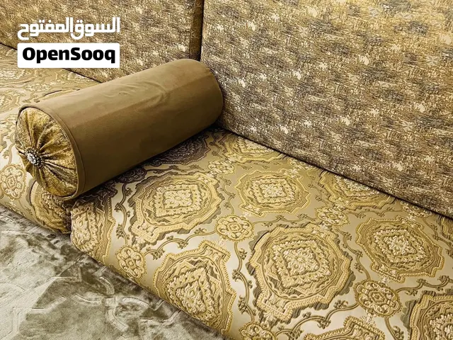 جلسة للبيع