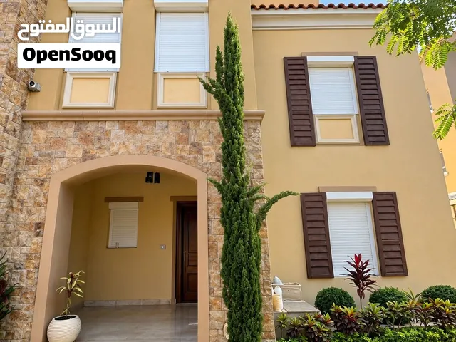 300 m2 3 Bedrooms Villa for Sale in Cairo Fifth Settlement