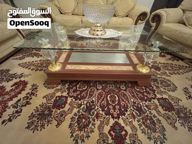 طاولة صالون