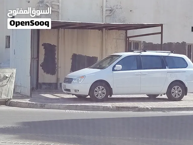 كيا سيراتو  للافراد و كرنفال للأشخاص واغراض