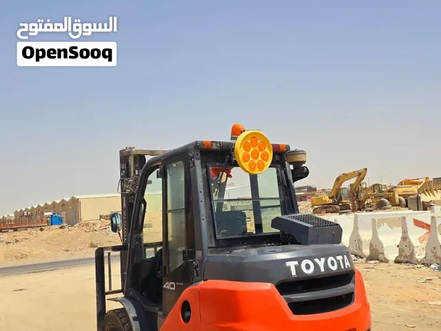 رافعة شوكية 5 طن 2026 للايجار toyota forklift