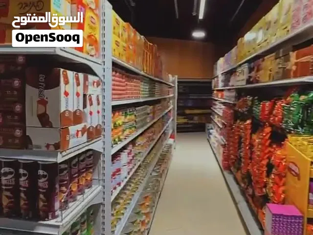 رفوف سوبر ماركت ورفوف مستودعات وستاندات عرض متوفرة جديد ومستعمل وبأسعار مناسبة.