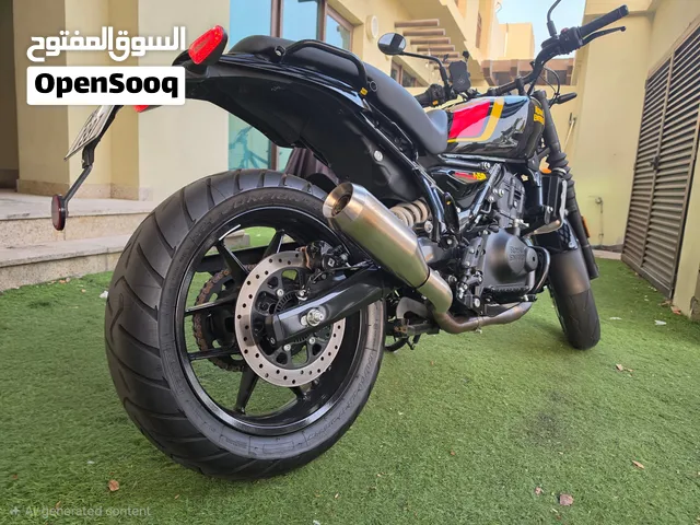 Royal enfield guerilla 450
