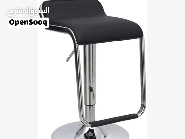 كرسي ستول مودرن باللون الاسود والفضي المميز