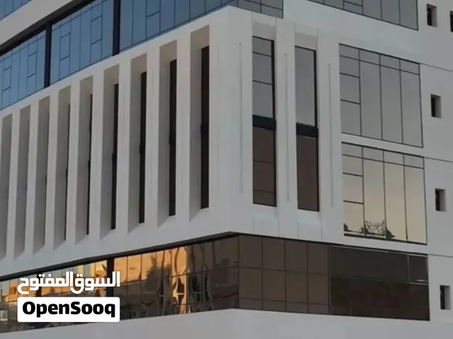 مكتب تجاري فخم وراقي للايجار في افضل الاماكن التجاريه والحيويه في بوشر شارع المها ...