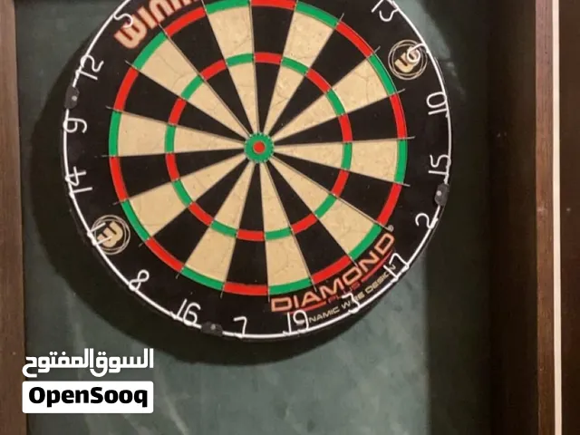 للبيع طقم دارت كامل مع الخزانة