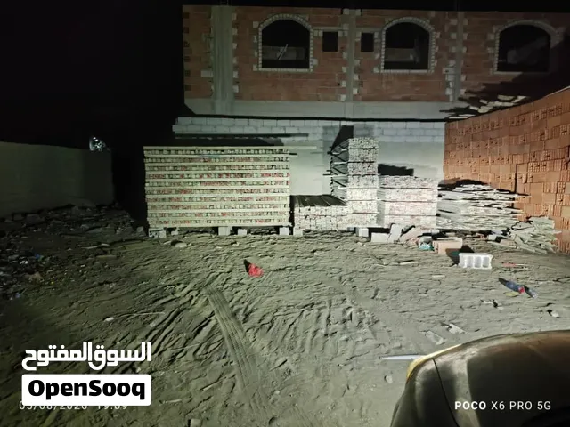 خشب مقاولات للايجار