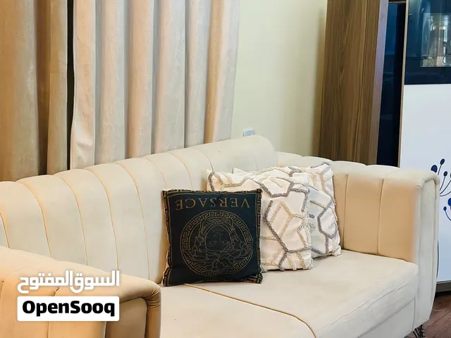 كنبتين قطعتين