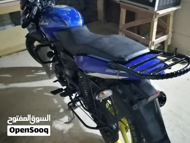 دراجة نارية مستعملة بحالة ممتازة كل شي شغال 100 في100 مع الأوراق 150 سي سي السعر 220ريال