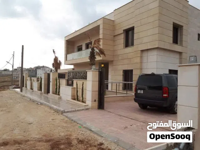 الظهير الدمينه فيلا 700م مكونه من سكنتين فيلا وشقه مستقله موقع مميز ومطل