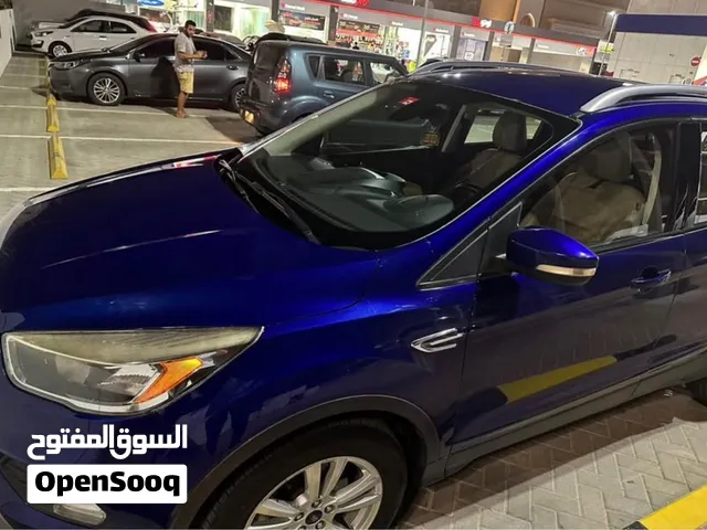 Ford Escape 2017 GCC specs