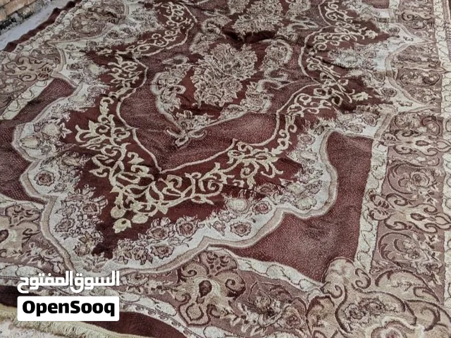 موكيت نظيف واستعمال قليل جدا