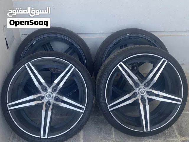 رنجات للبيع العدد4 مع ايطارات شبه جديده