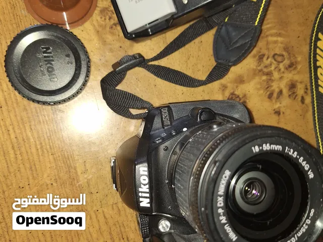 كاميرا Nikon D5300 DSLR مستعملة مع عدسة 18-55mm