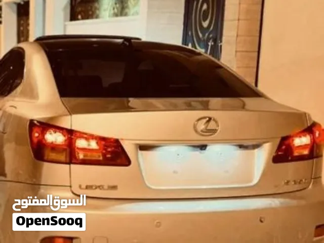 لكسز ،is250