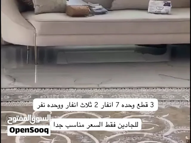 كنت جديد استعمال قصير ونظيف  اصلي وشبه جديذ لونه بيج