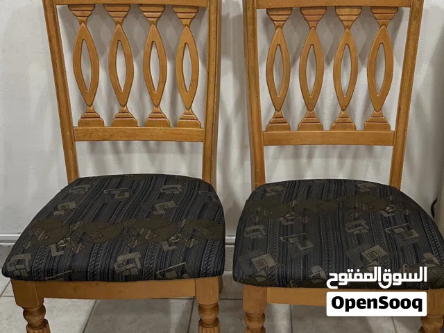 عدد (3) كراسي ، السعر بعد الخصم ونهائي ،   فقط
