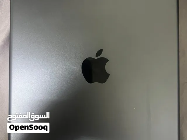آيباد Apple الجيل السابع 32GB للبيع – نظيف جدًا