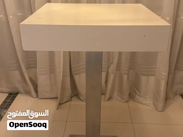طاوله طويلة