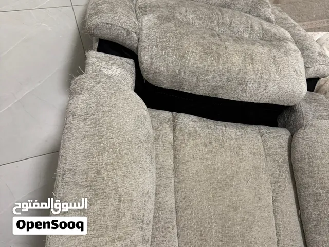 كرسي مكسور حط سعرك وشله