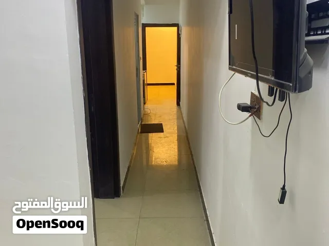 للبيع شقة تمليك طابق ارضي امامية مدخل عمارة معزول بأرقى موقع ببغداد