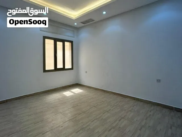 شقة سكنية للإيجار في أبو فطيرة