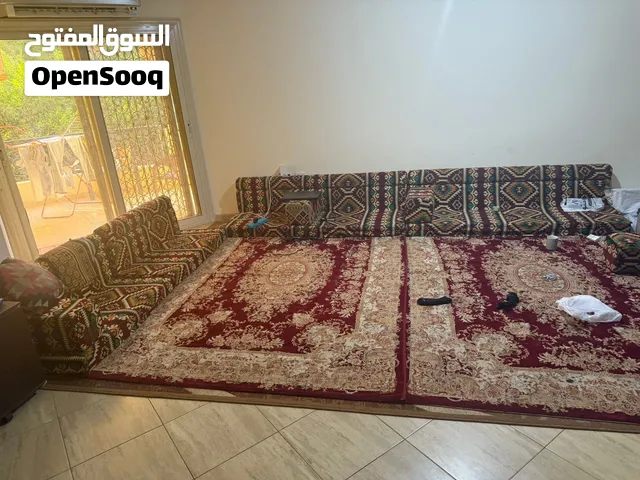 جلسة ارضيه