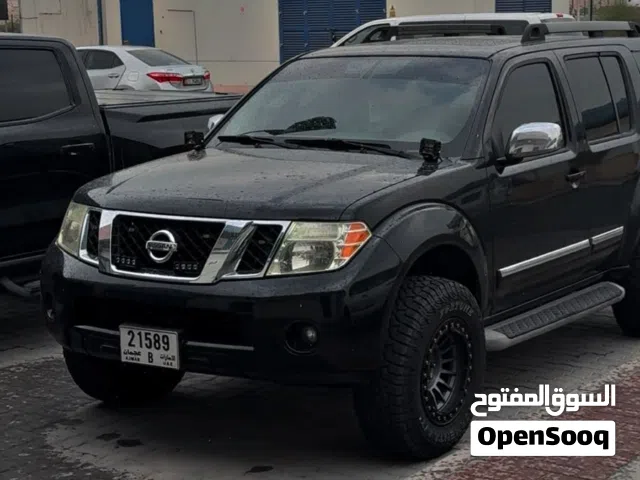 2011 نيسان باثفايندر SL