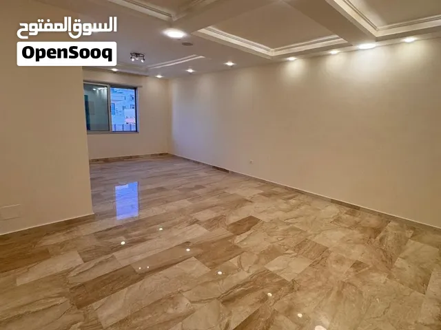 شقة * ديلوكس للإيجار * مجددة بالكامل * 3نوم * طريق المطار