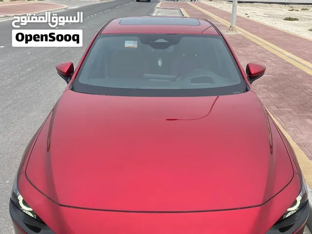 سياره Mazda hatchback GCC NEW CONDITION NO ACCIDENTS