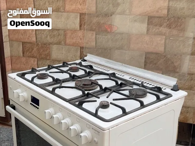 طباخ مستعمل نظيف وبي مجال