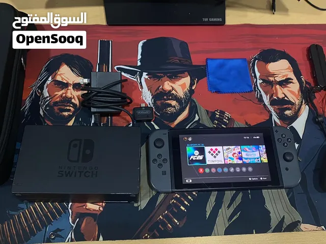 بيعه سريعة : نينتندو سويتش V1 مهكرة مع جميع ملحقاتها