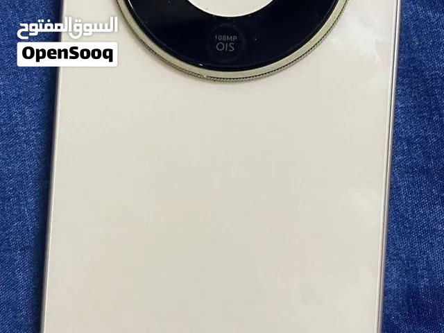 للبيع هونر X9b ذاكره 256 رام 12 مامفتوح ولا داخل تصليح فقط كامره خلفيه واكفه ولكن تشتغل بالبرنامج طب