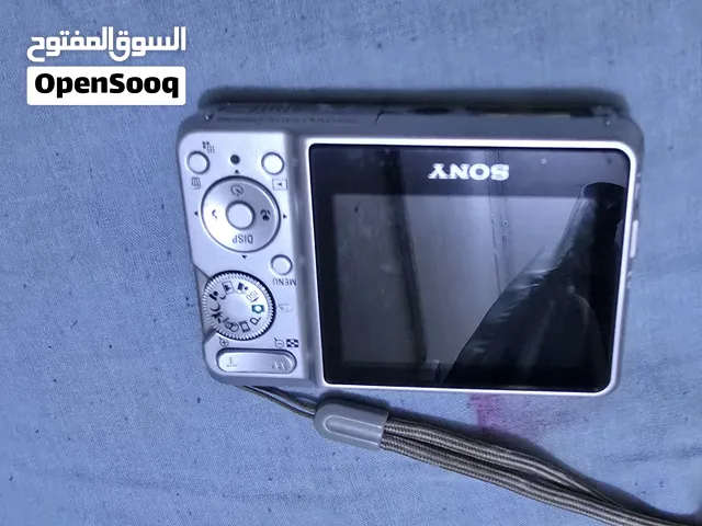 كاميرا سوني تحتوي ع ذاكرة خارجيه سعرها 150 دولار