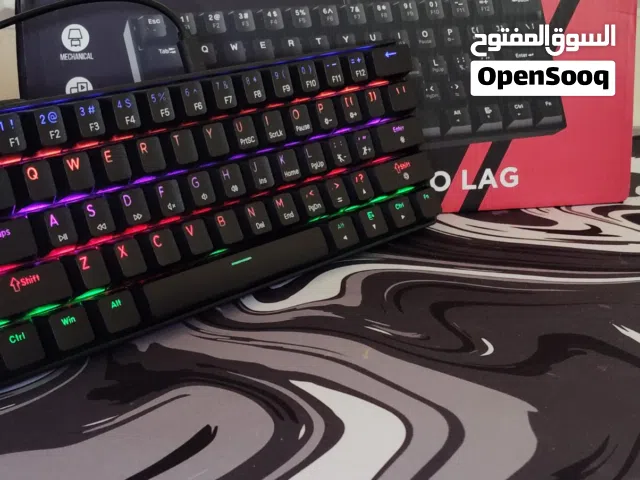 كيبورد ميكانيكي ، جديد تماماً بكرتونه سويتش ازرق 24 وضع اضاءة حجم 60٪ متوفر لون ابيض واسود بيع سريع