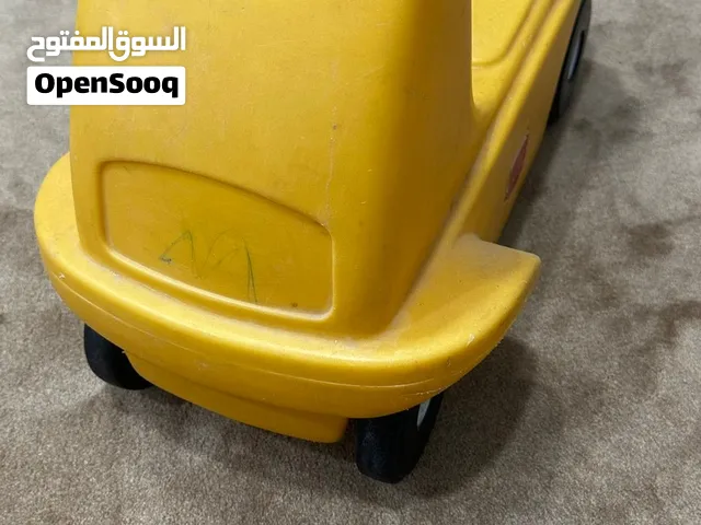 سيارة اطفال