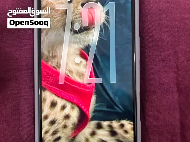 ايفون16 العادي