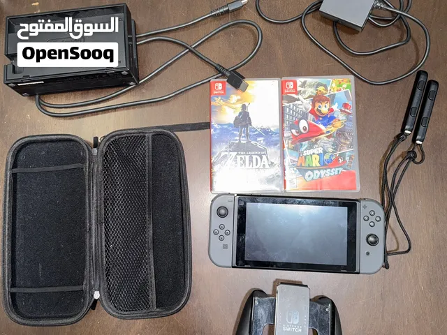 نوتيندو سويتش مع كل الملحقات بدون الالعاب