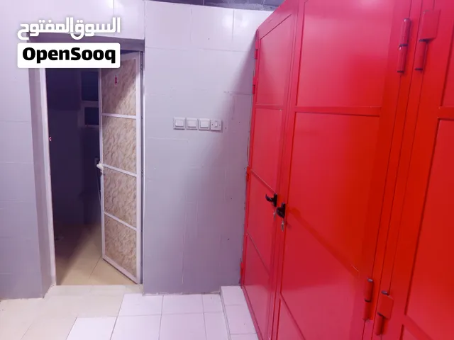 معرض للايجار في قلب صحار