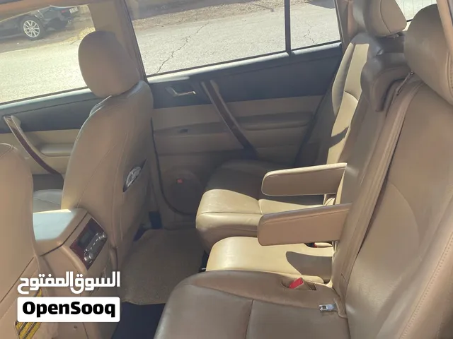 Used Toyota Highlander in Amman
