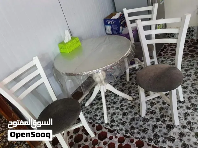 طاولة طعام خشب