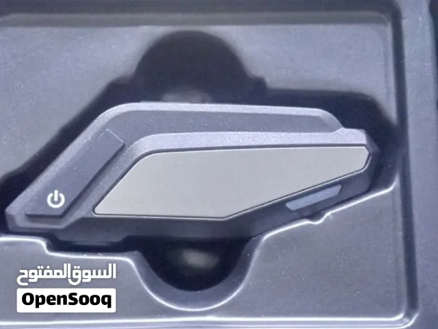 يوجد سماعه خوذة ممتازه جداً مع مايك فقط 10دنانير