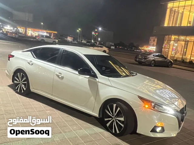 Used Nissan Altima in Muscat