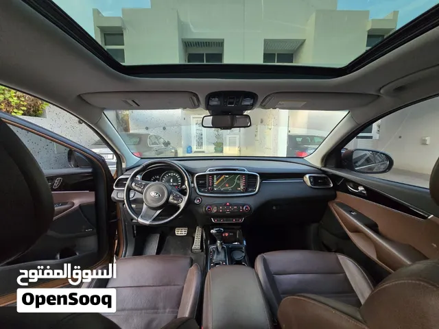 kia sorento 2016 dlx AWD full options gcc family maintained in great condition