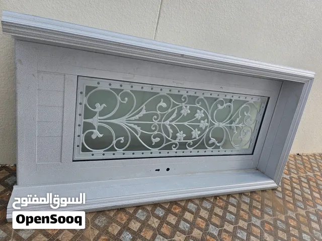 باب المنيوم الفريم الكبير